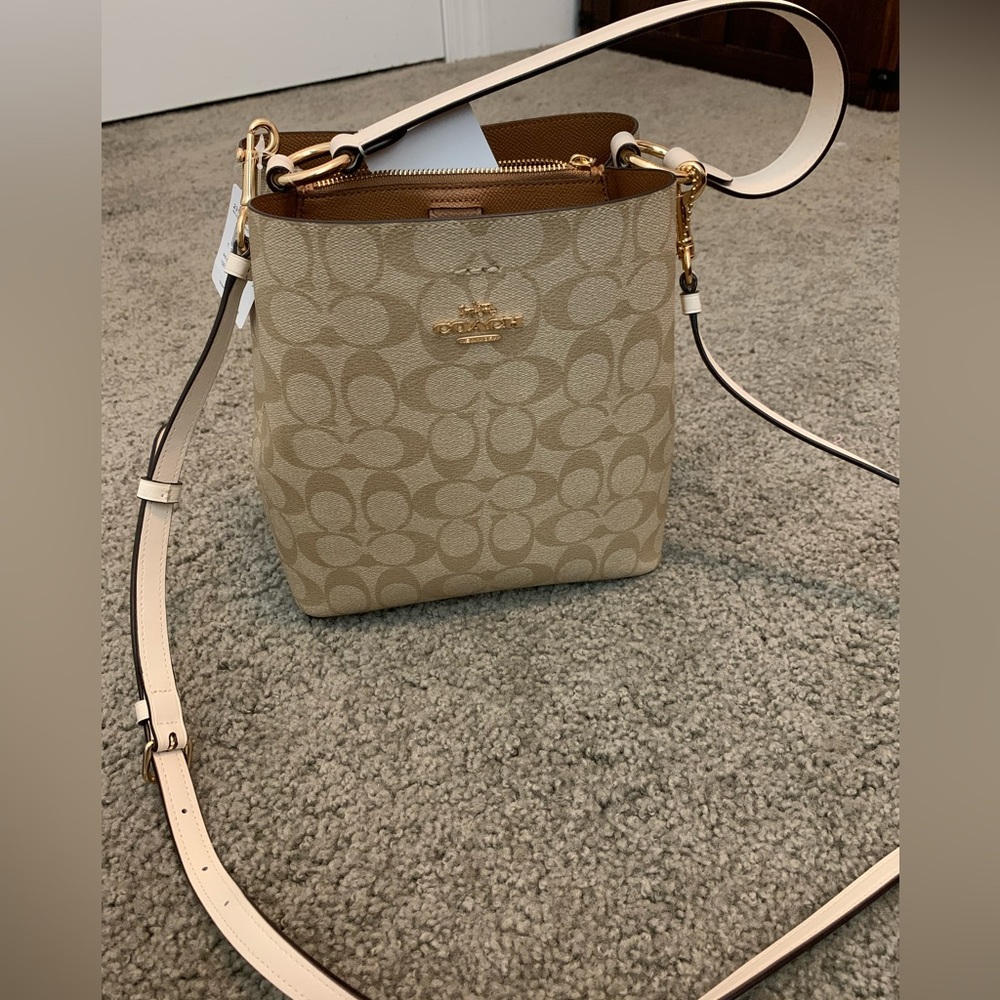 Coach signature, small town, bucket, purse